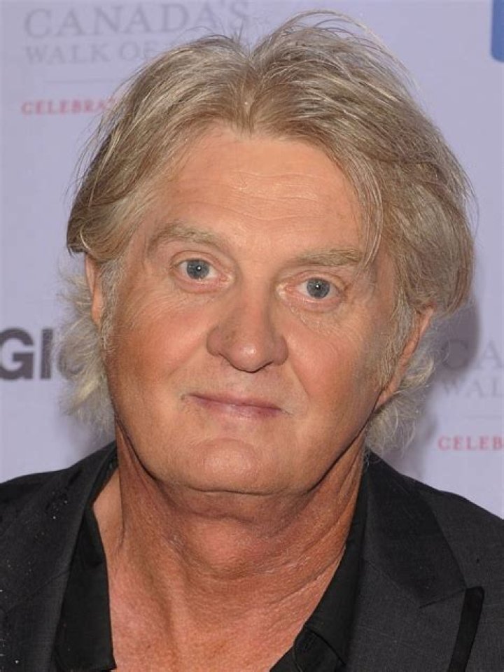 Tom Cochrane (Rock Singer) - Age, Birthday, Bio, Facts, Family, Net Worth, Height & More