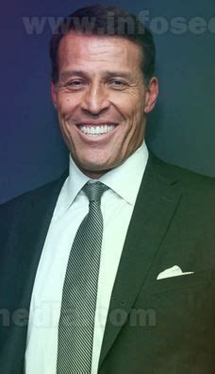 Tony Robbins Bio & Wiki: Net Worth, Age, Height & Weight