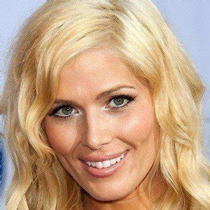 Torrie Wilson (Wrestler) - Age, Birthday, Bio, Facts, Family, Net Worth, Height & More