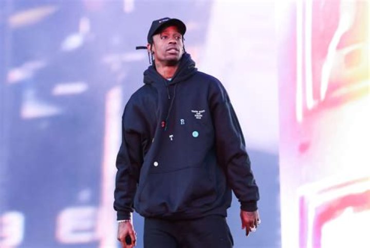 Travis Scott Invites 41 To Perform "Bent" At MSG, Shows Time-Lapse Of Stage-Building