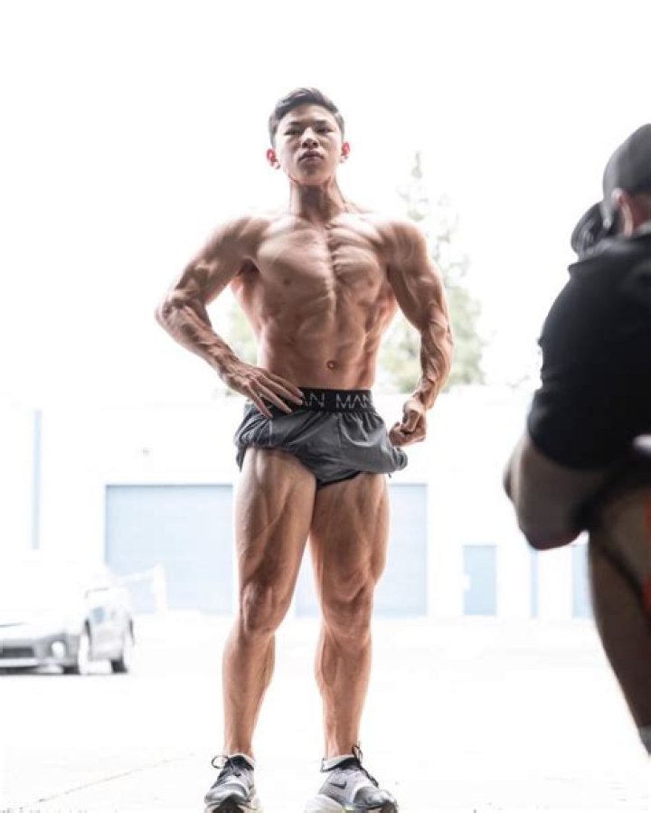 Tristyn Lee Age | Wiki, Net worth, Bio, Height, Girlfriend, Steroid? |