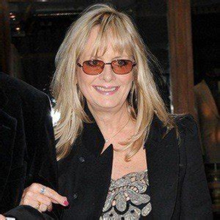 Twiggy (Model) - Age, Birthday, Bio, Facts, Family, Net Worth, Height & More