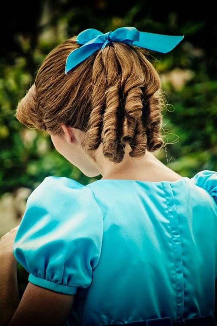 What color is Wendy Darling’s hair? – Celebrity.fm – #1 Official Stars, Business & People Network, Wiki, Success story, Biography & Quotes