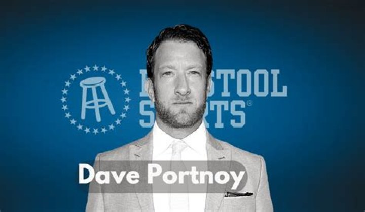 What do Dave Portnoy’s parents do?