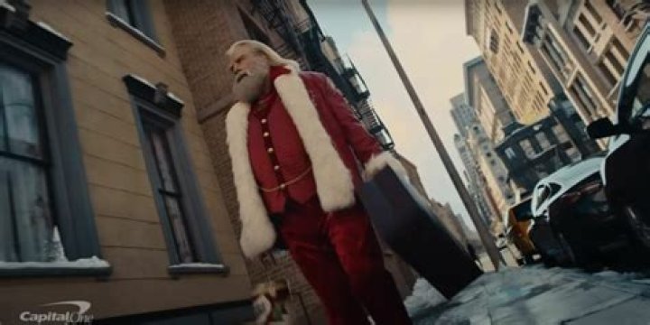 Who are the actors in the Capital One Christmas commercial?