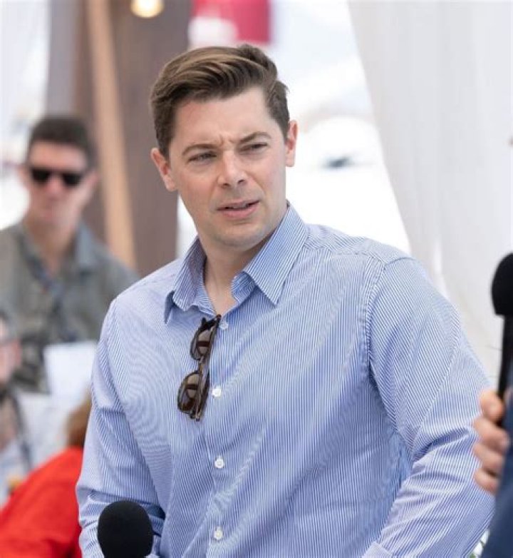 Who is Brad Lightcap? Wiki, Age, Net Worth, Wife, Family, Education, BIO