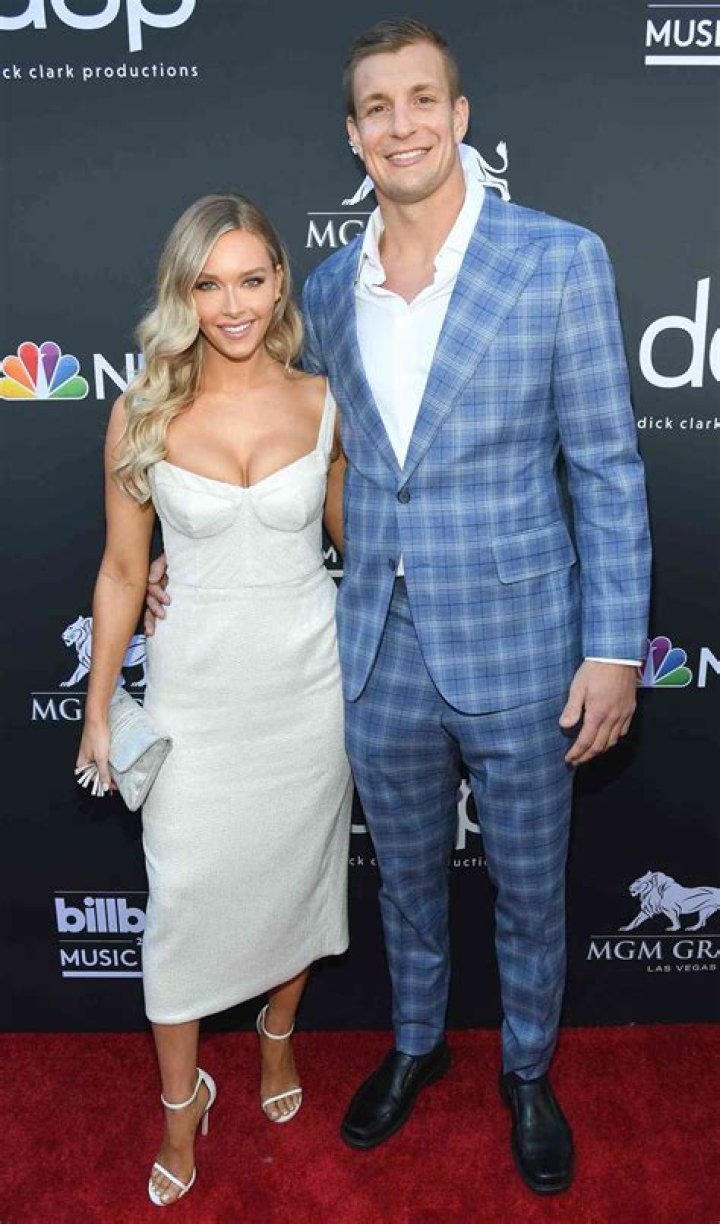 Who is Camille Kostek boyfriend?