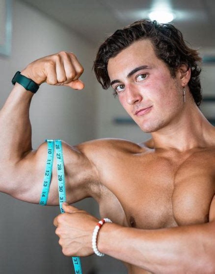 Who is Jesse James West? Wiki, Biography, Net Worth, Height, Age, Girlfriend, Workout, Diet & More