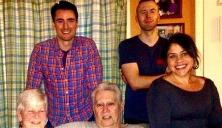 Who Is Keith Gill Sister? Wiki, Age, Death, Obituary, Husband, Family