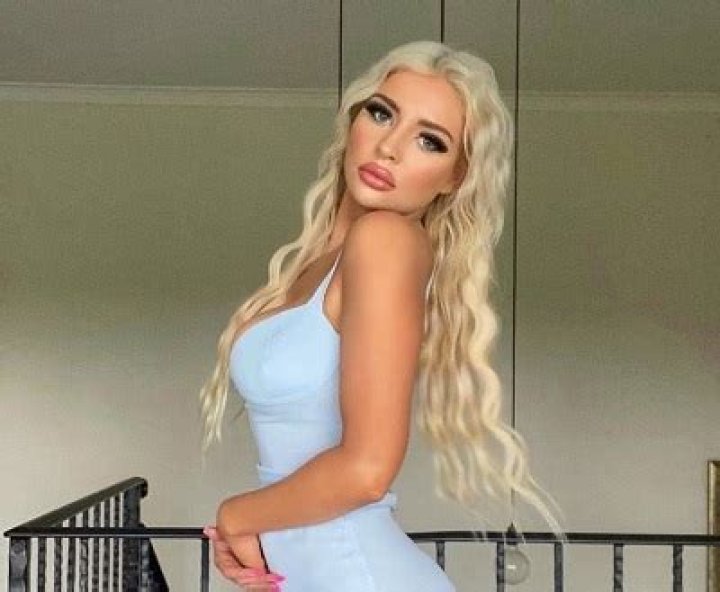 Who is Larissa Trownson? Wiki, Biography, Age, Height, Boyfriend, Family & More