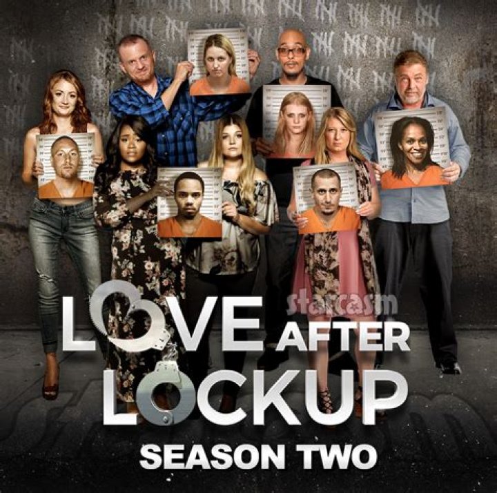 Who is Max talking to on Love After Lockup?