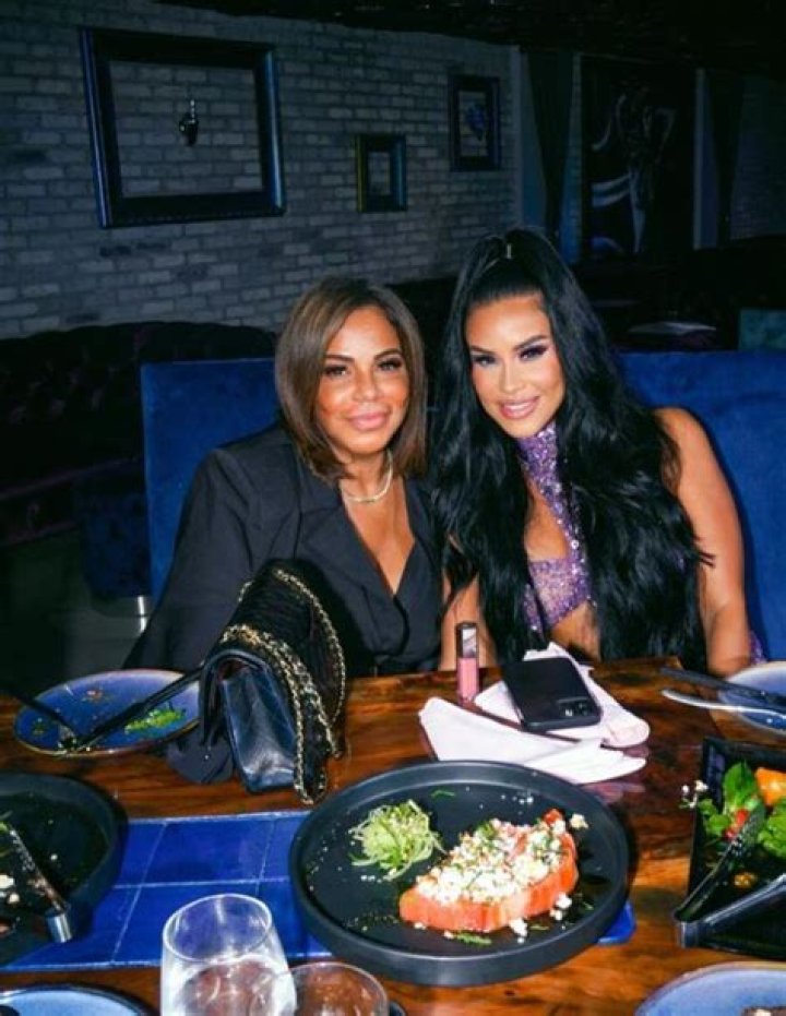 Who is Qiana Aviles? Wiki, Age, Height, Net Worth, Parents, Boyfriend, Biography