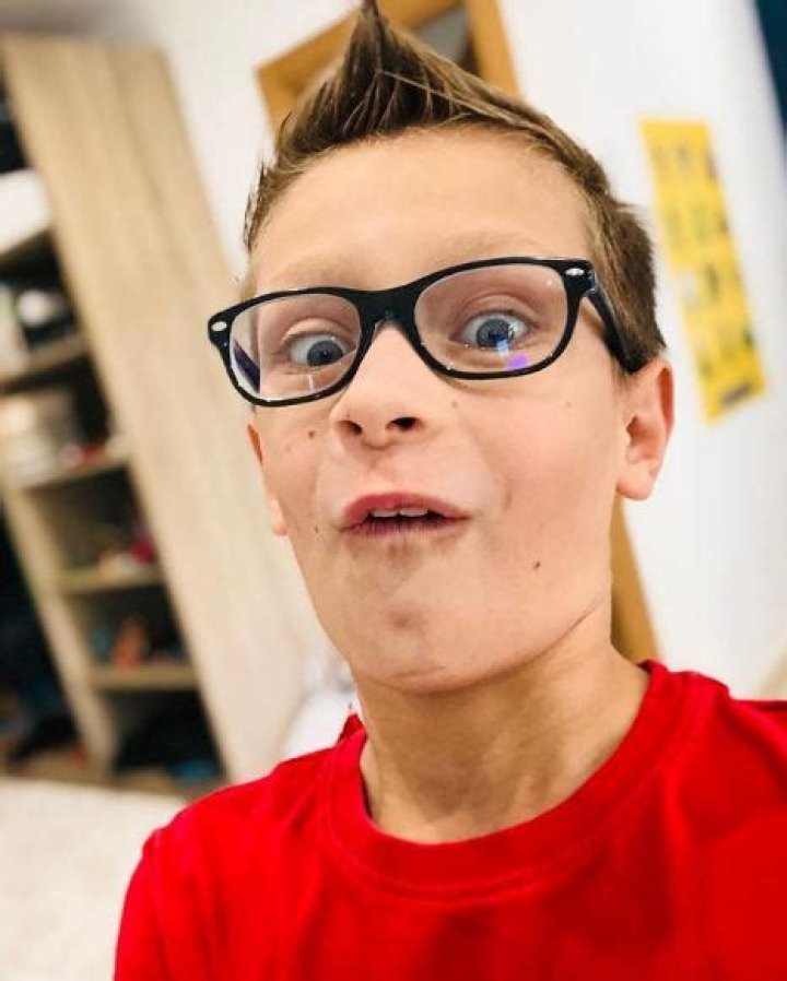 Who is Ronald Kurzawa? Wiki, Bio, Age, Height, Family, Girlfriend & More