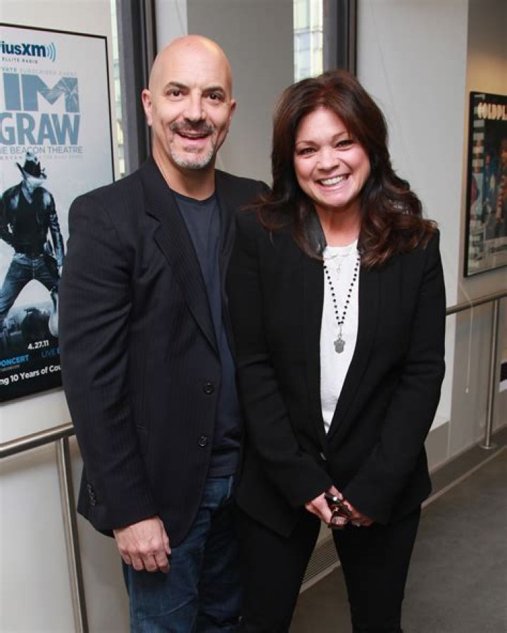 Who is Tom Vitale Valerie Bertinelli’s husband?
