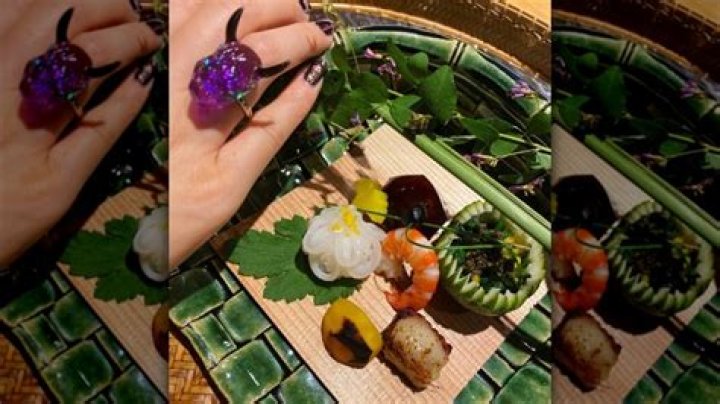 Why did Jiro lost Michelin stars?
