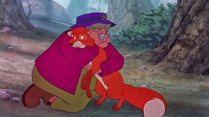 Why did Widow Tweed leaves Tod in the forest?