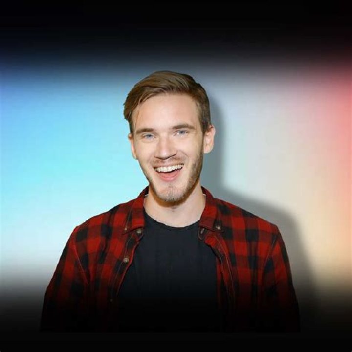 William Marshall (Movie Actor) - Age, Birthday, Bio, Facts, Family, Net Worth, Height & More