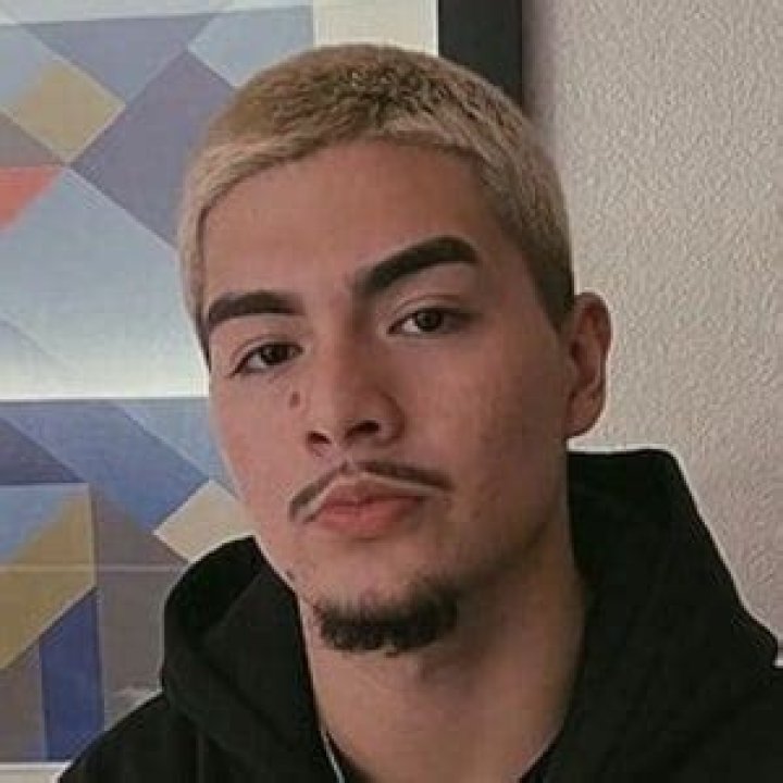 yung pleit (Rapper) - Age, Birthday, Bio, Facts, Family, Net Worth, Height & More