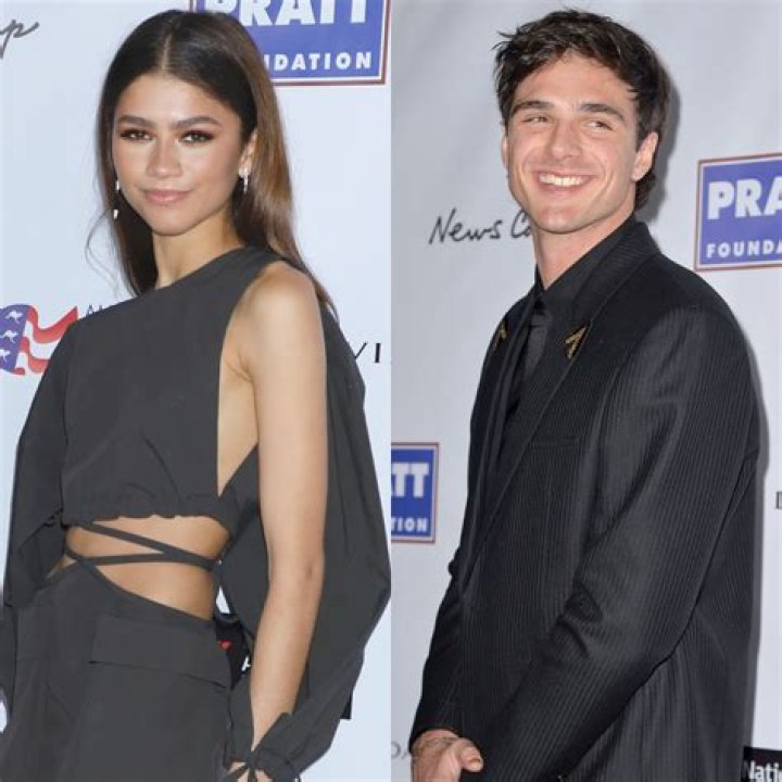 Zendaya and Jacob Elordi ‘Seemed Like a Couple’ While Out in NYC: ‘They Were Flirty’
